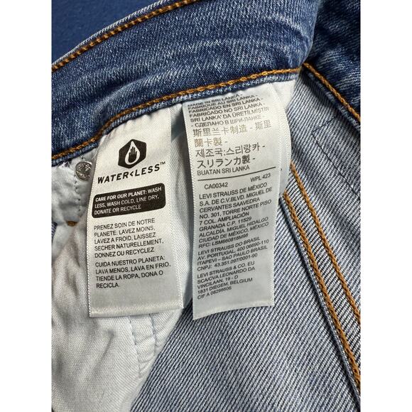 Levi's Women's Wedgie Straight Jean Button Fly Size 30/28 Blue Measurements Pics - Picture 8 of 9